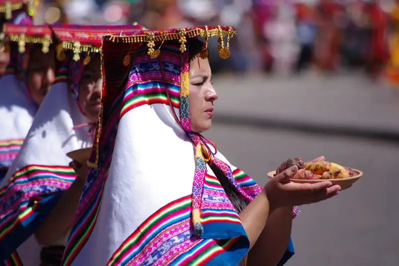 Ofrendas y agradecimiento a dioses