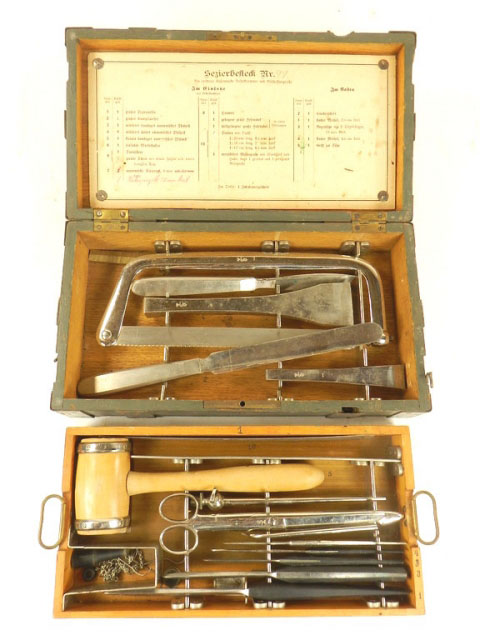 Instrumentos quirúrgicos antiguos
